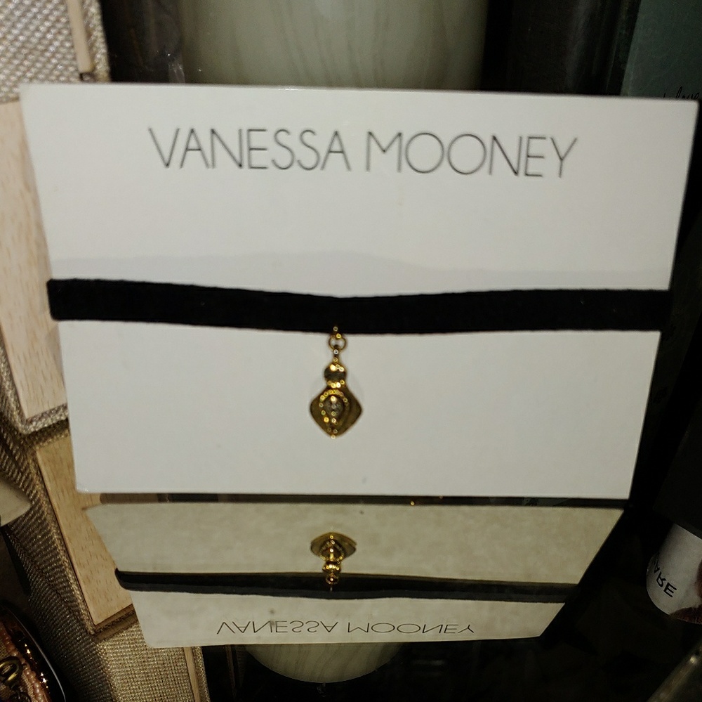Vanessa Mooney 🌙 Choker - Picture 2 of 5